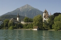 Niesen mit Schloss Spiez